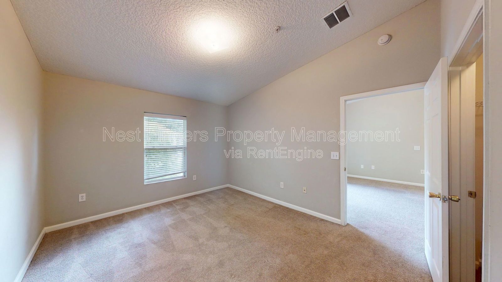 Spacious 3 Bedroom Condo in Villa Beauclerc for rent! property image