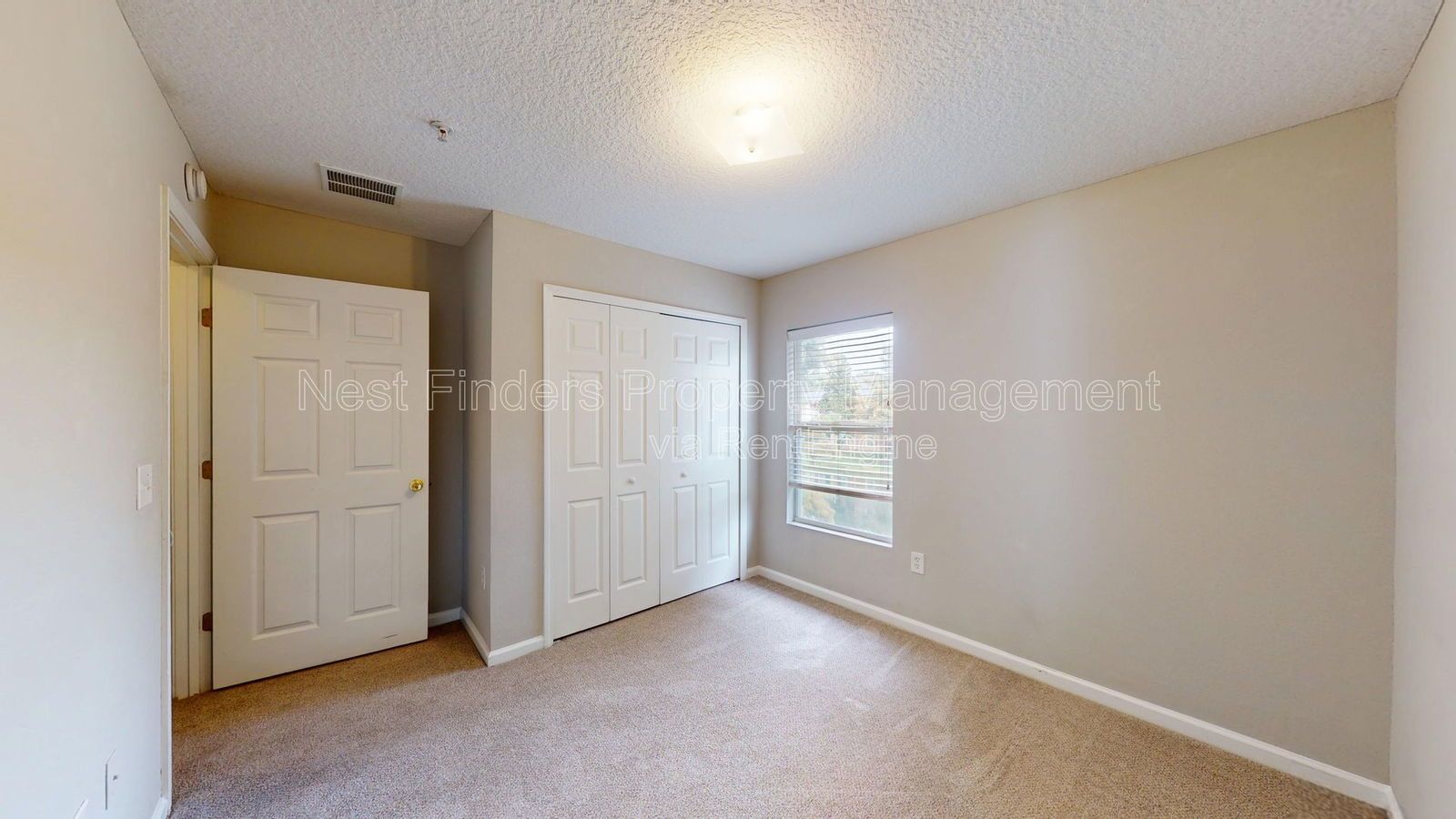 Spacious 3 Bedroom Condo in Villa Beauclerc for rent! property image