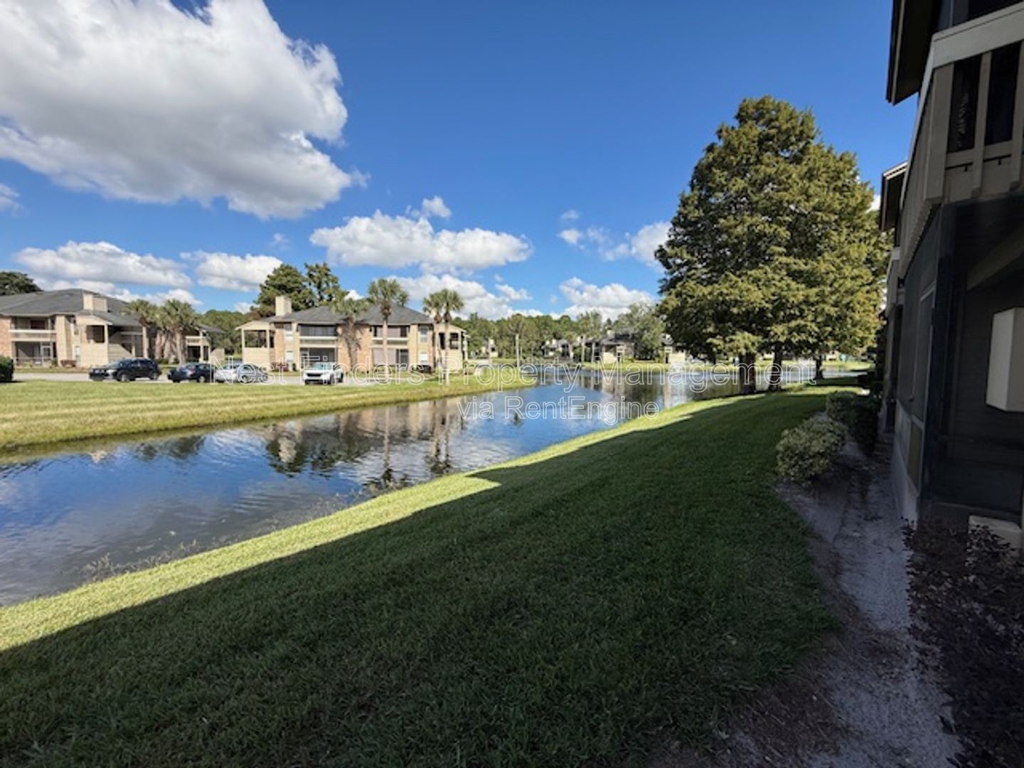 Beautiful Ground-Floor 2 Bedroom, 2 Bathroom Condo in The Landings at Belle Rive! property image