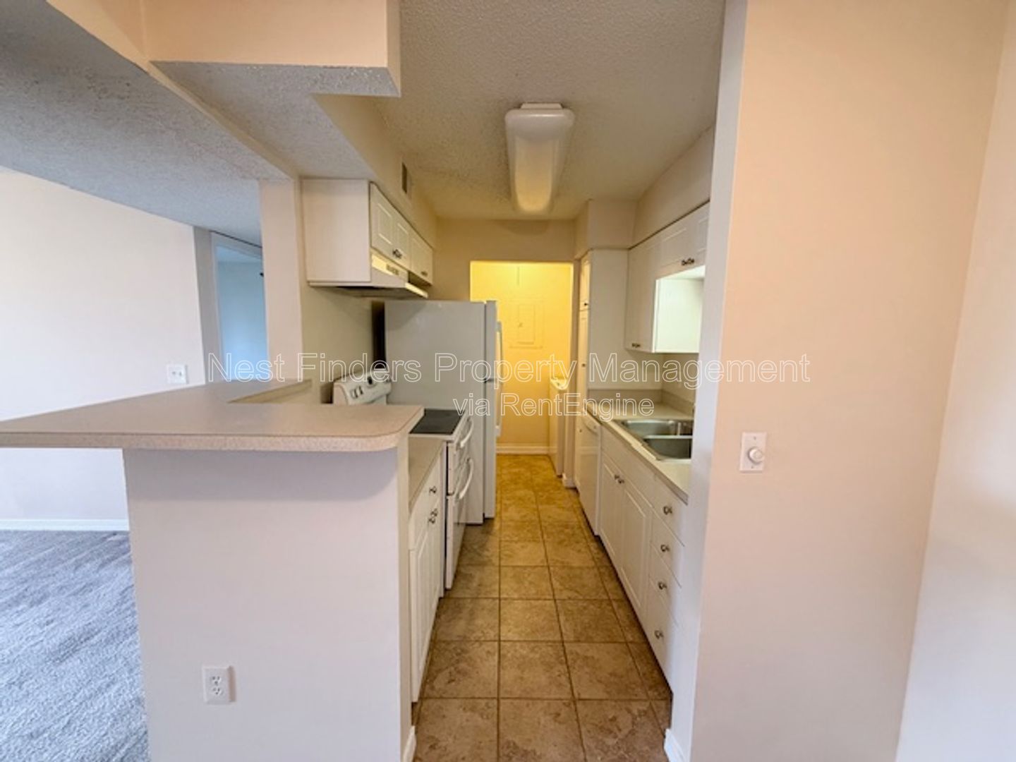 Beautiful Ground-Floor 2 Bedroom, 2 Bathroom Condo in The Landings at Belle Rive! property image