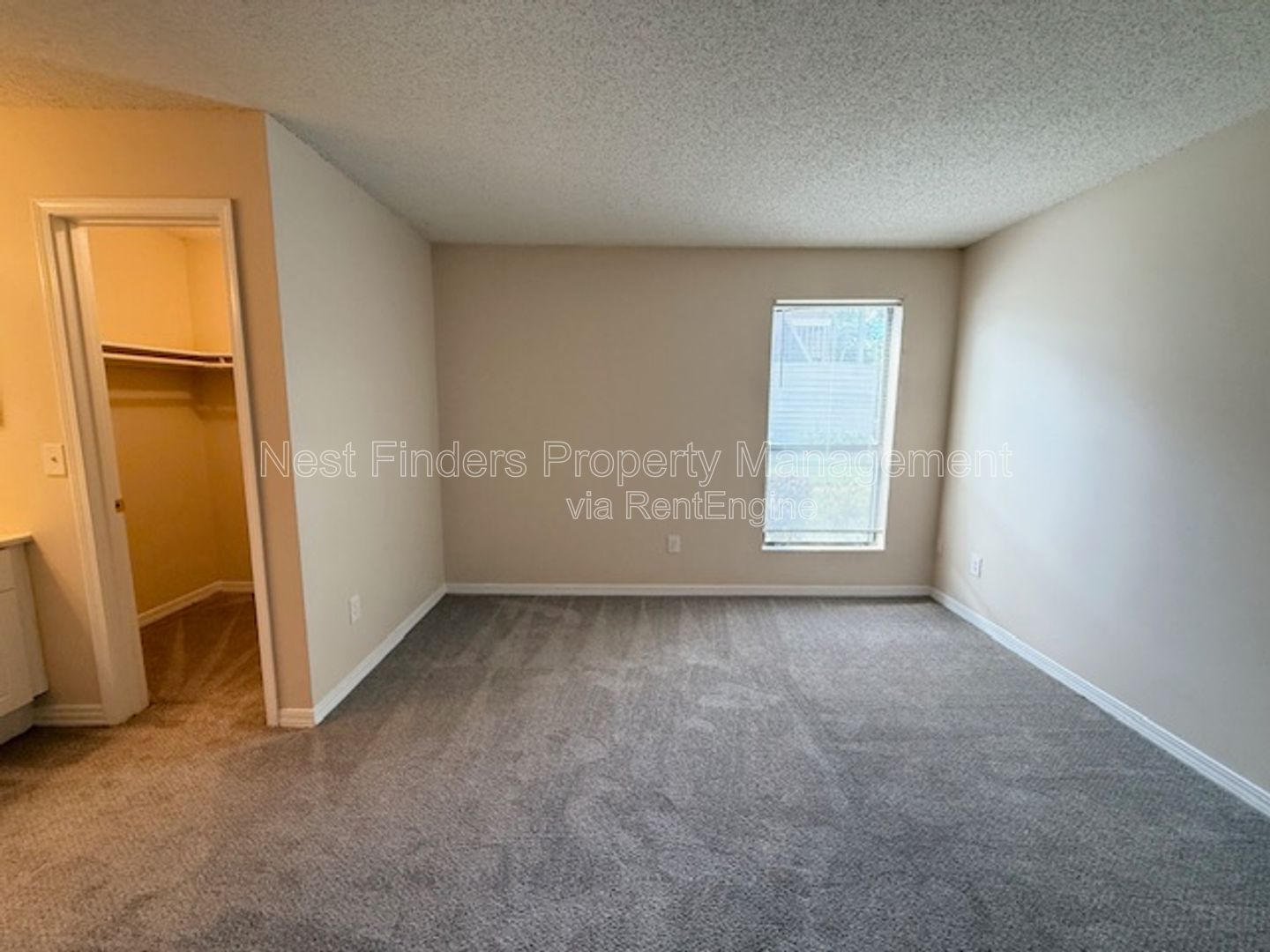 Beautiful Ground-Floor 2 Bedroom, 2 Bathroom Condo in The Landings at Belle Rive! property image