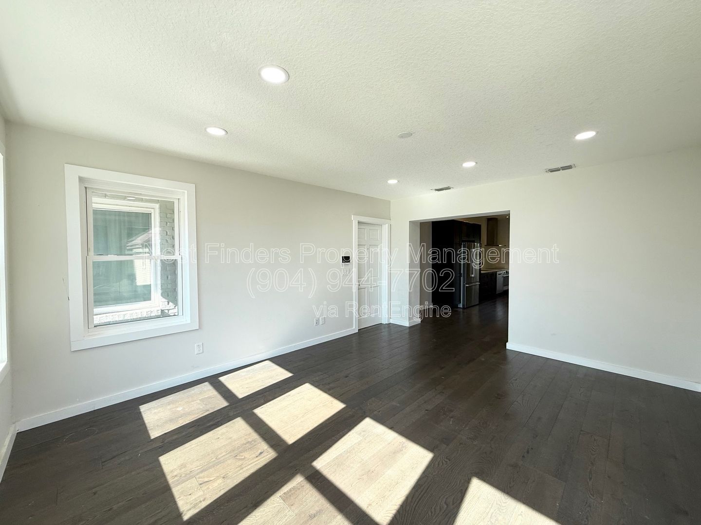 Luxury Riverside Condo for Rent! property image
