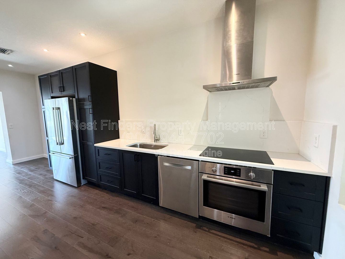 Luxury Riverside Condo for Rent! property image