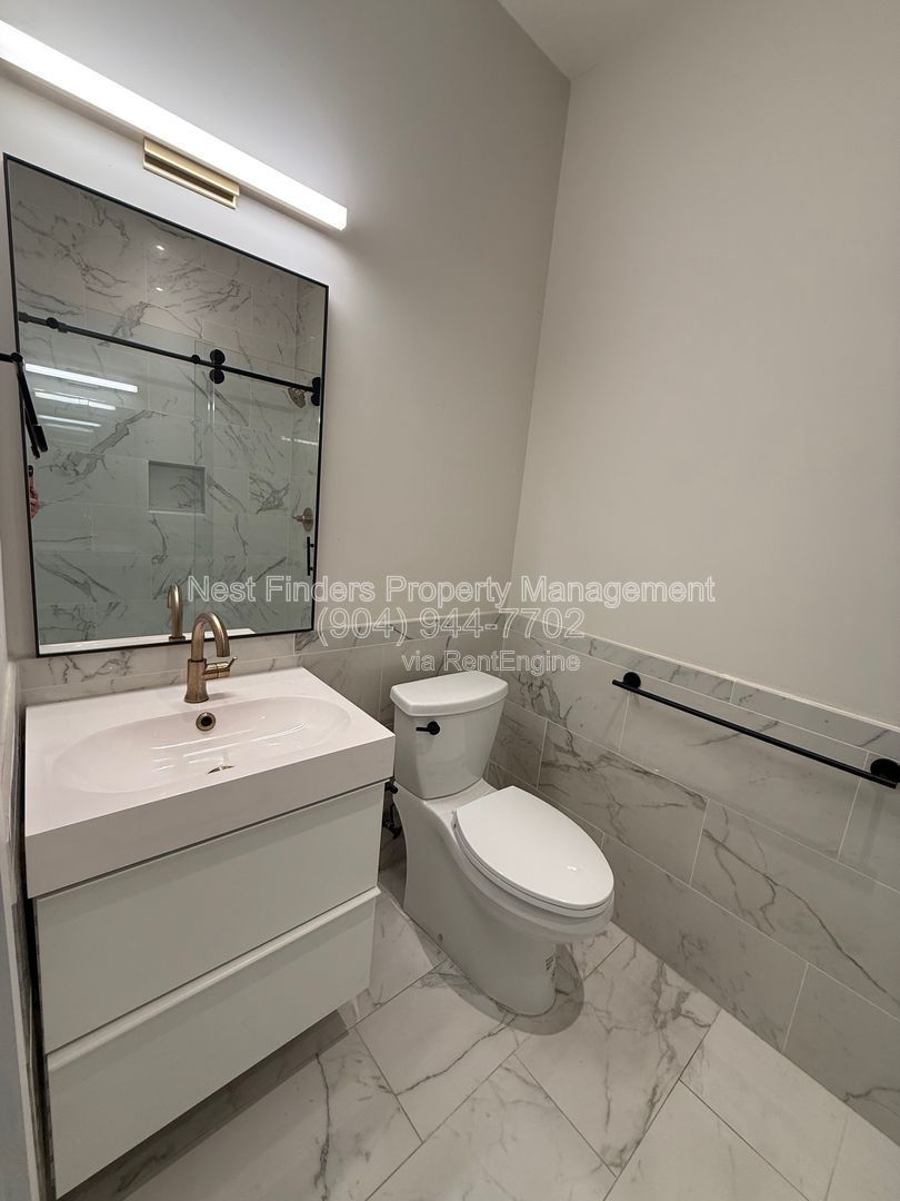 Luxury Riverside Condo for Rent! property image