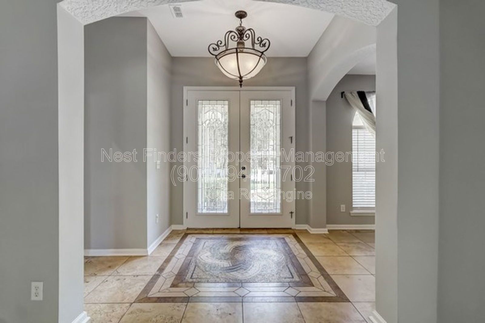 Exceptional 5-bedroom, 4-bathroom residence property image