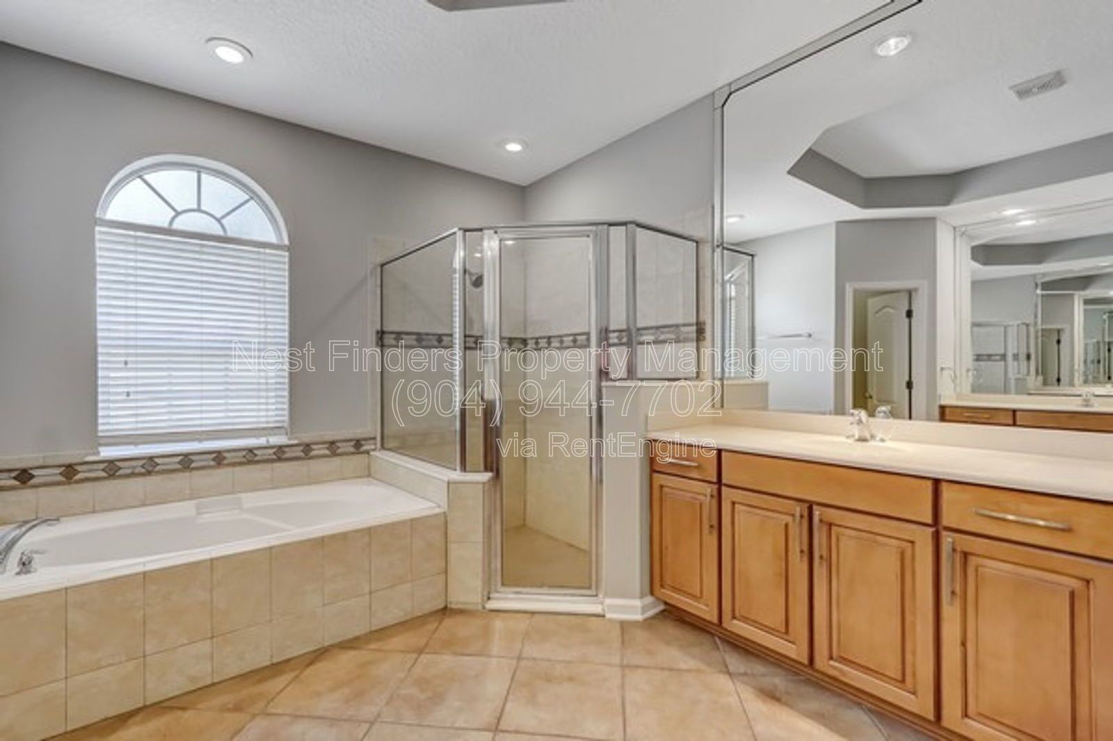 Exceptional 5-bedroom, 4-bathroom residence property image