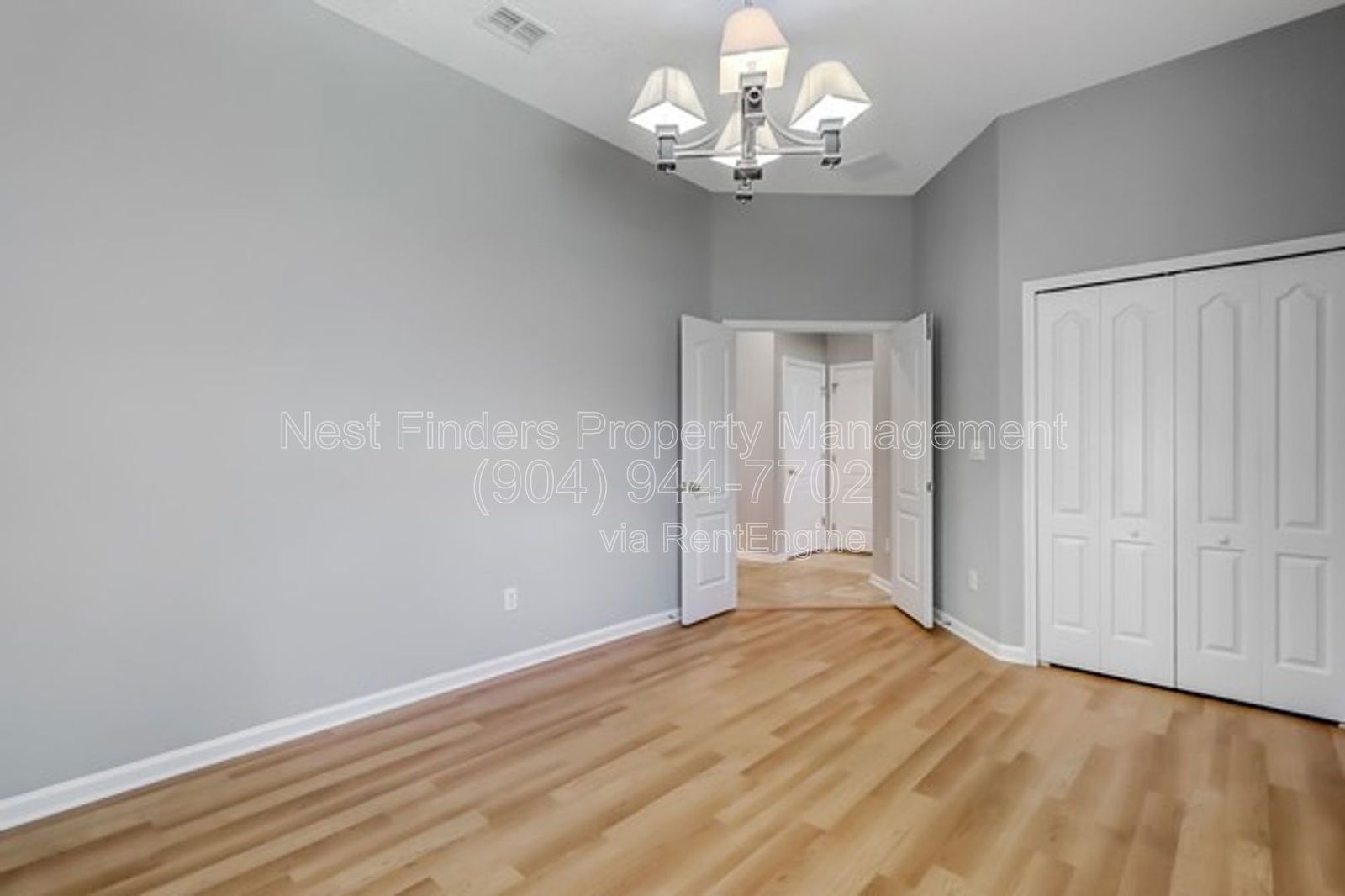 Exceptional 5-bedroom, 4-bathroom residence property image