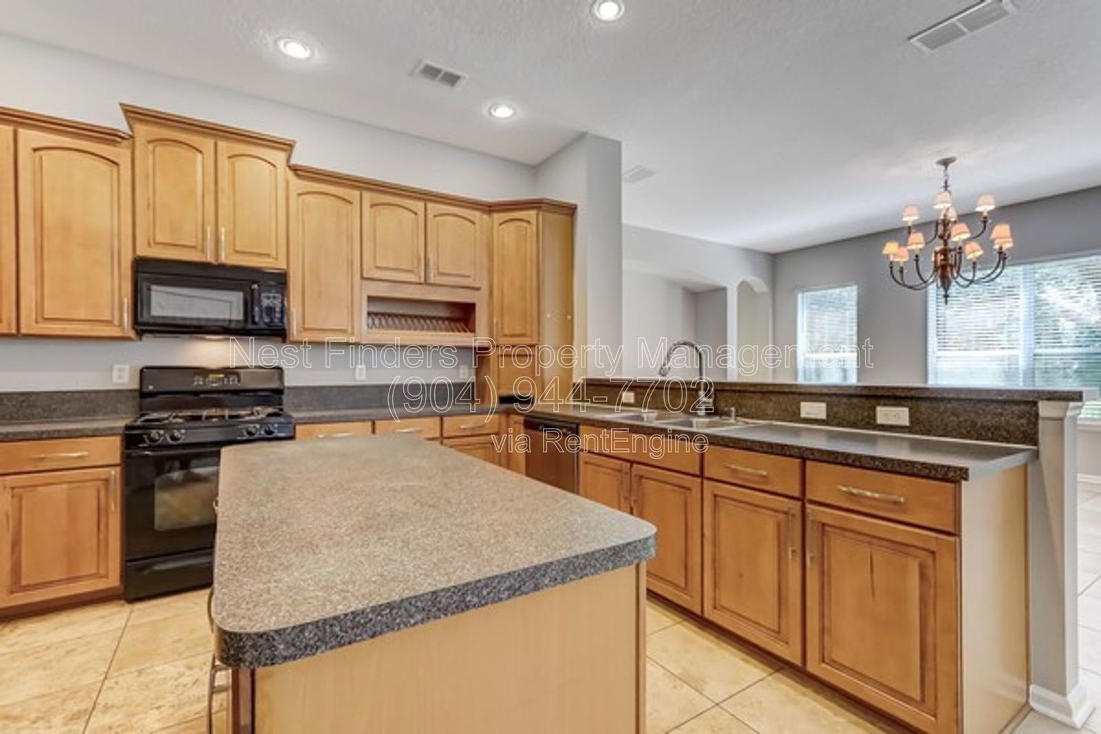 Exceptional 5-bedroom, 4-bathroom residence property image