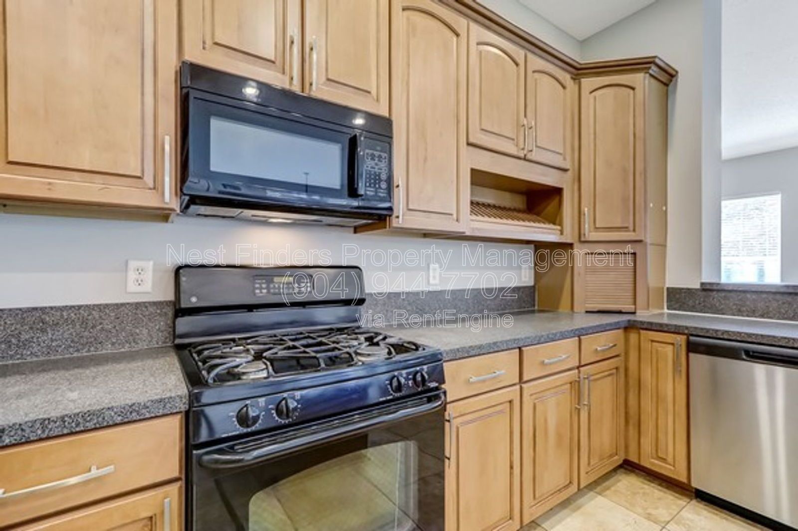 Exceptional 5-bedroom, 4-bathroom residence property image