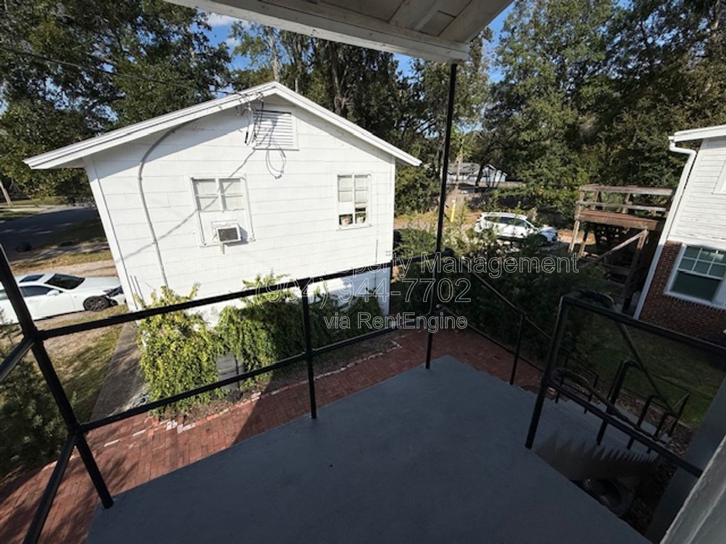 Bright and Spacious 2-Bedroom Upstairs Duplex in Riverside! property image