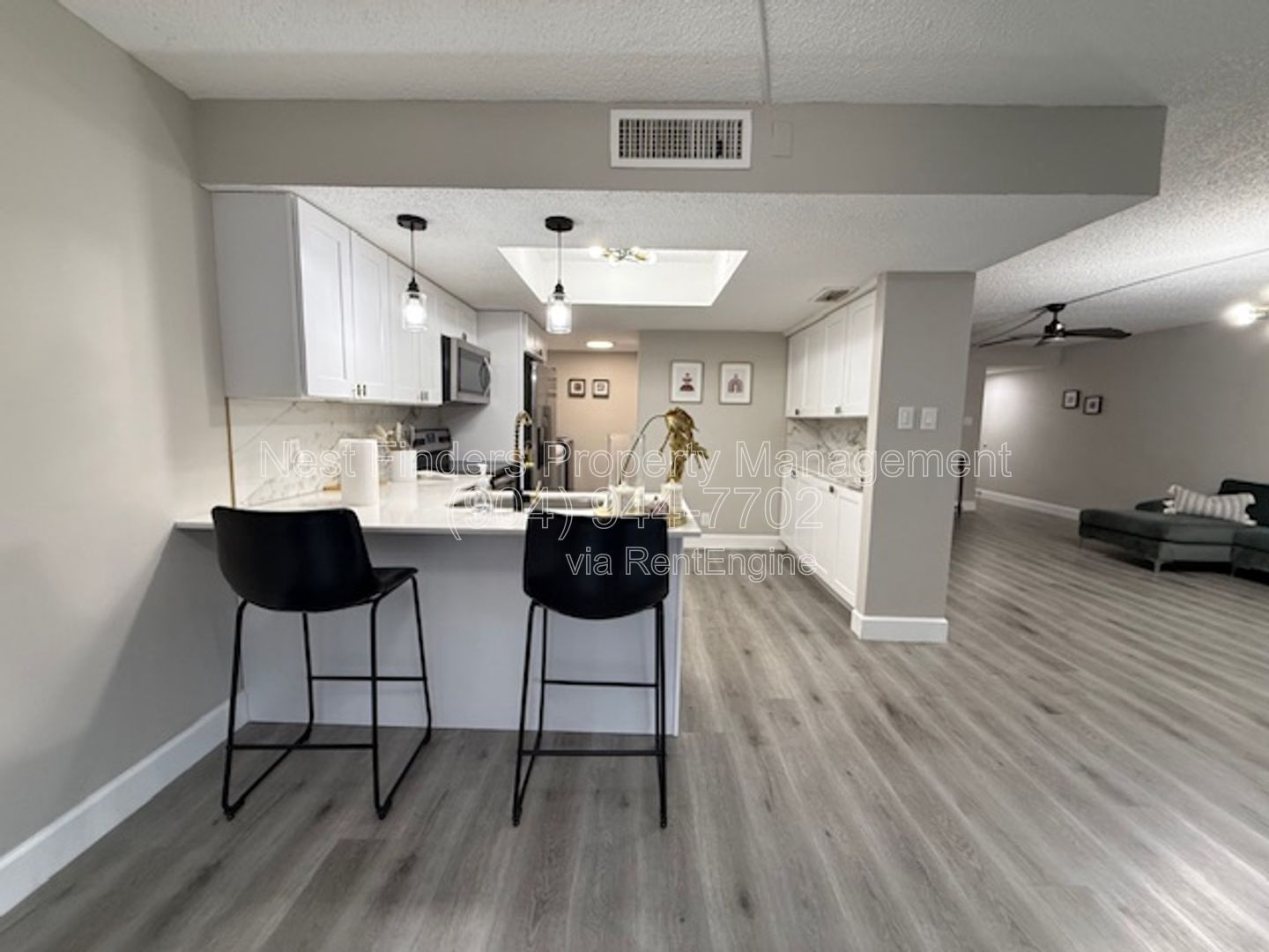 Stunning 2-bedroom, 2-bathroom condo available for rent in The Lakes property image