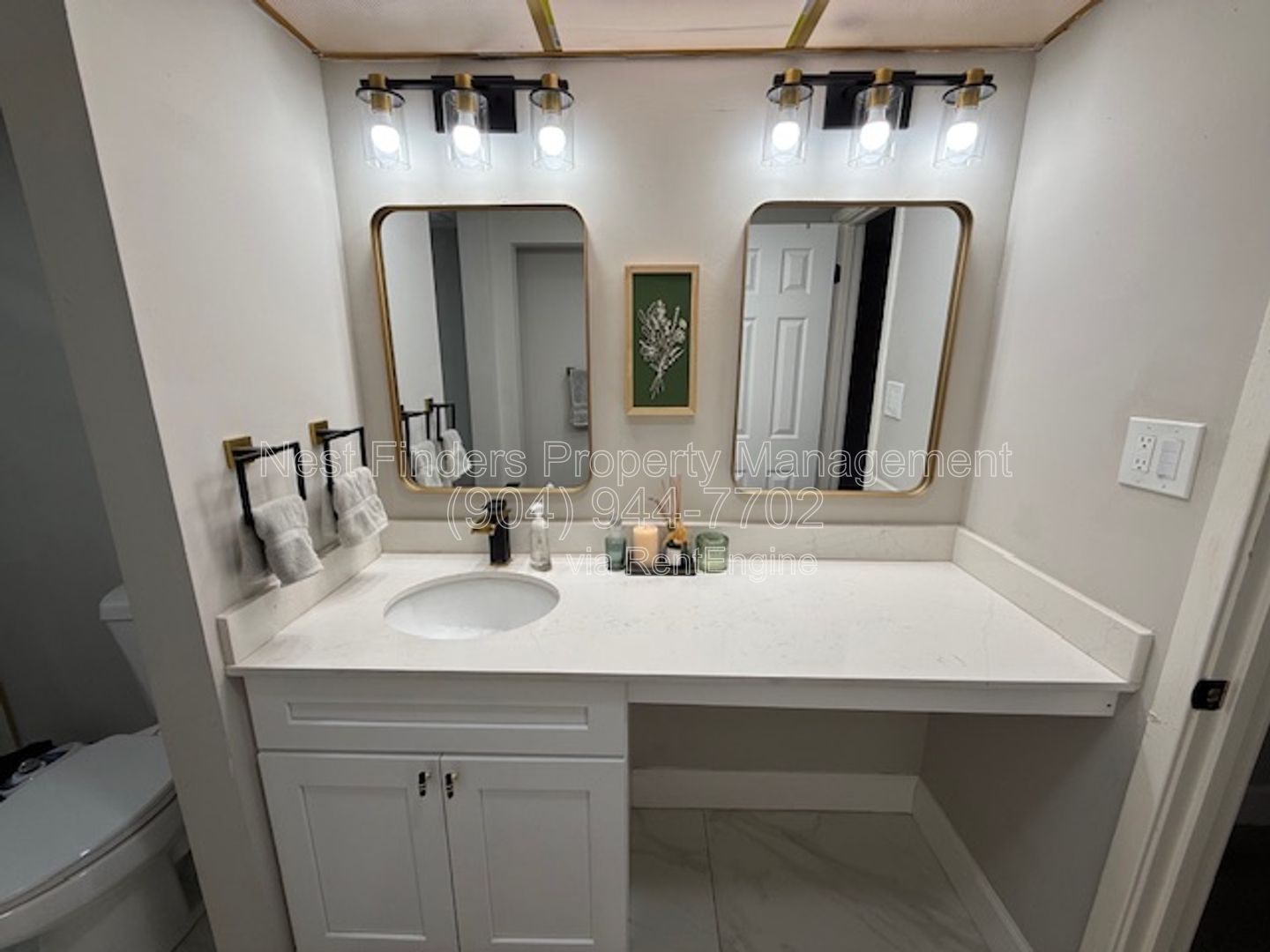 Stunning 2-bedroom, 2-bathroom condo available for rent in The Lakes property image