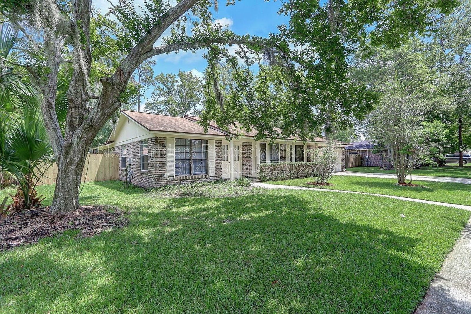 Beautiful 4 bedroom, 2 bathroom POOL home in Orange Park for rent! property image