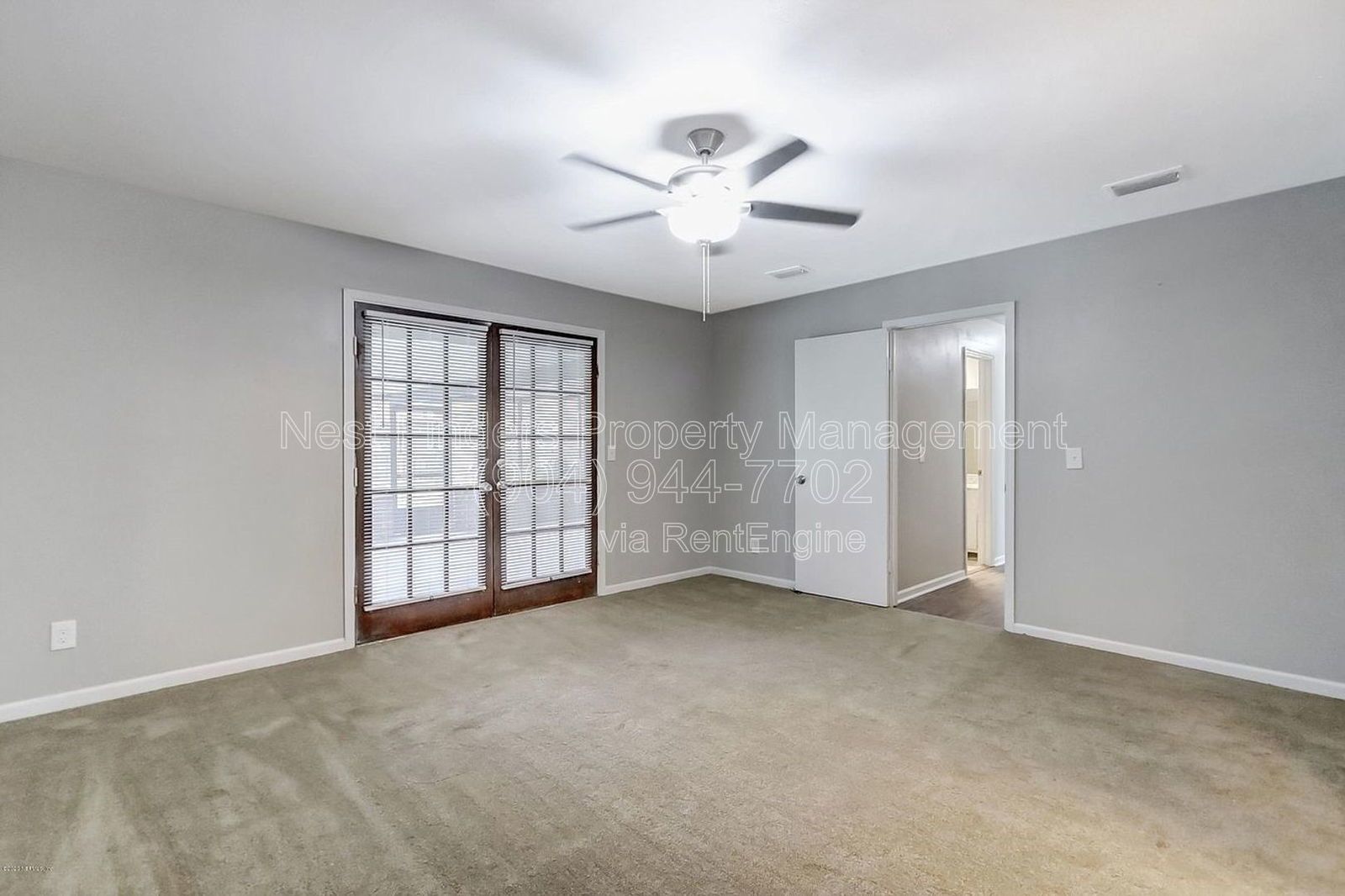 Beautiful 4 bedroom, 2 bathroom POOL home in Orange Park for rent! property image