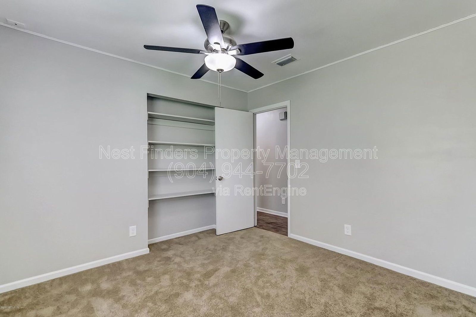 Beautiful 4 bedroom, 2 bathroom POOL home in Orange Park for rent! property image