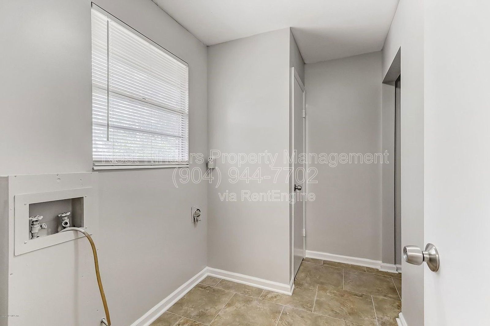 Beautiful 4 bedroom, 2 bathroom POOL home in Orange Park for rent! property image