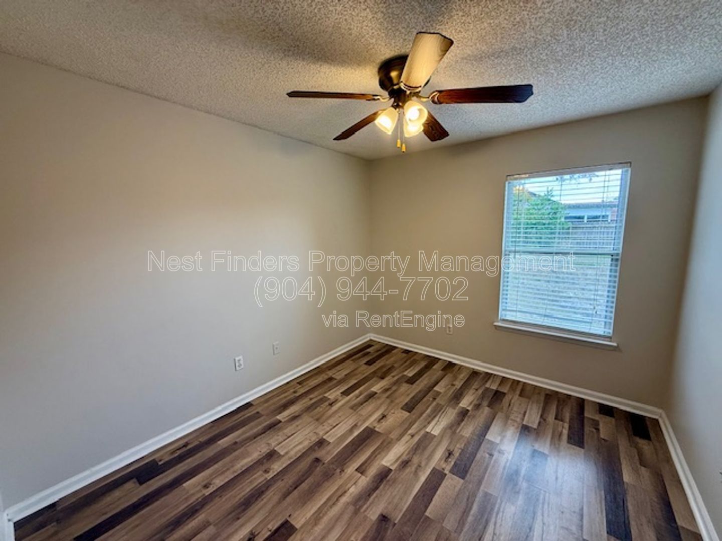 Nice 3-bedroom, 2-bathroom for rent in Villas at Cross Creek! property image