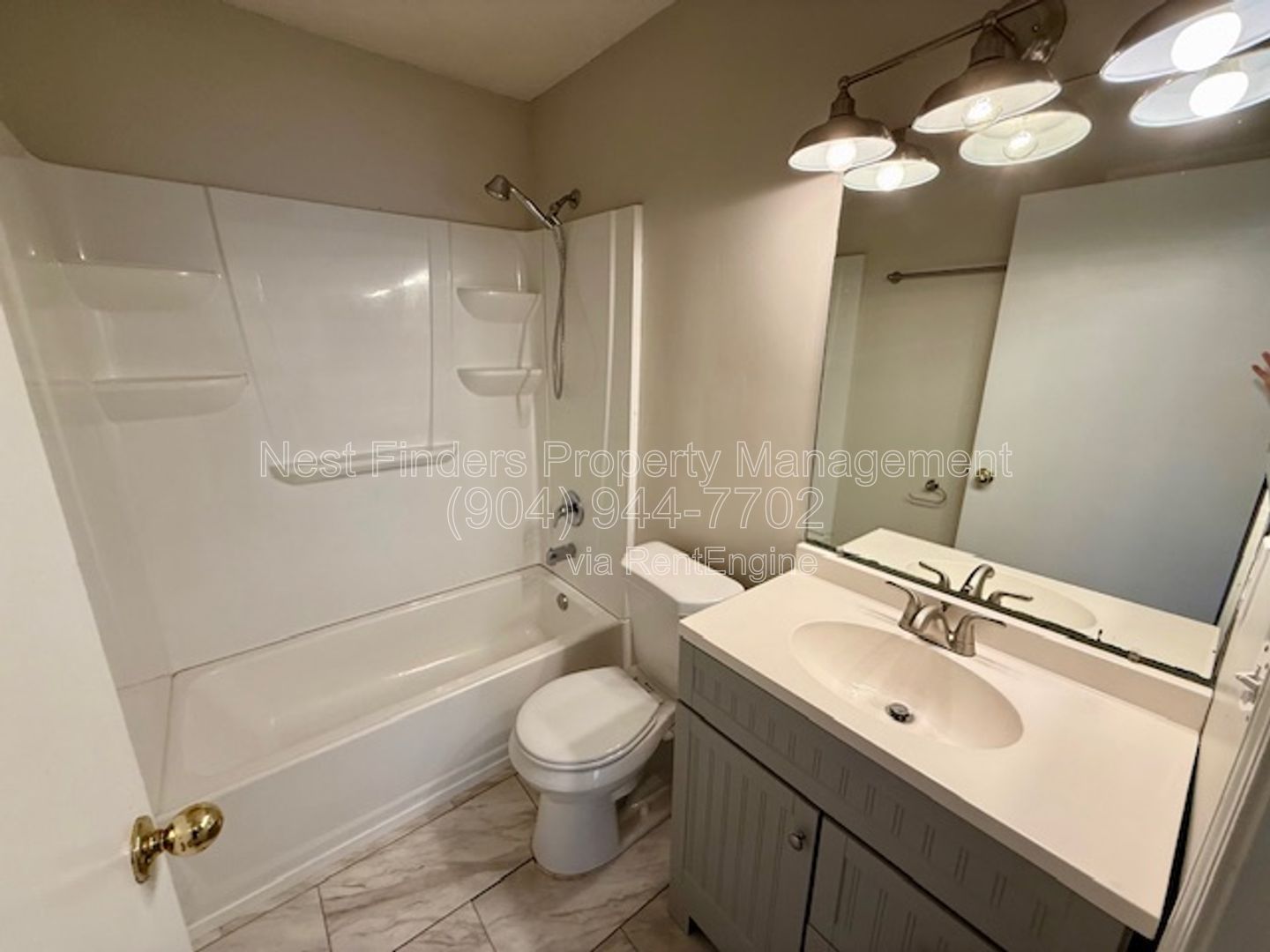 Nice 3-bedroom, 2-bathroom for rent in Villas at Cross Creek! property image