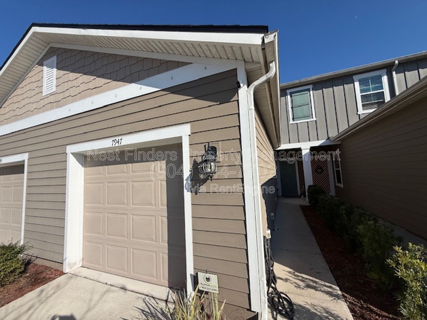 Beautiful 2 bedroom townhome for rent in Baypointe! property image