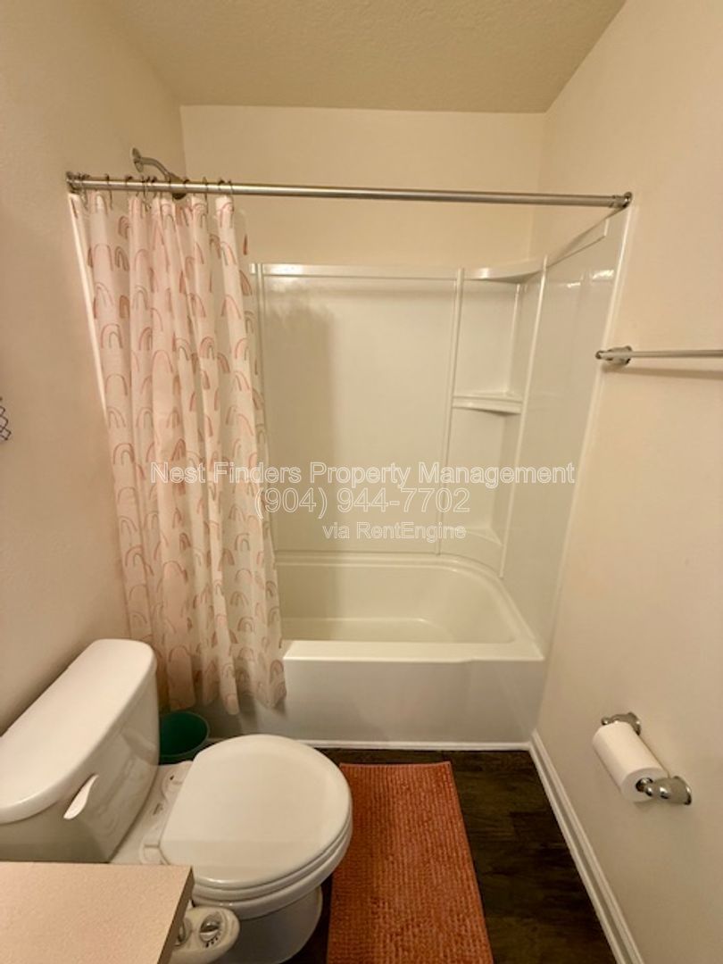 Beautiful 2 bedroom townhome for rent in Baypointe! property image