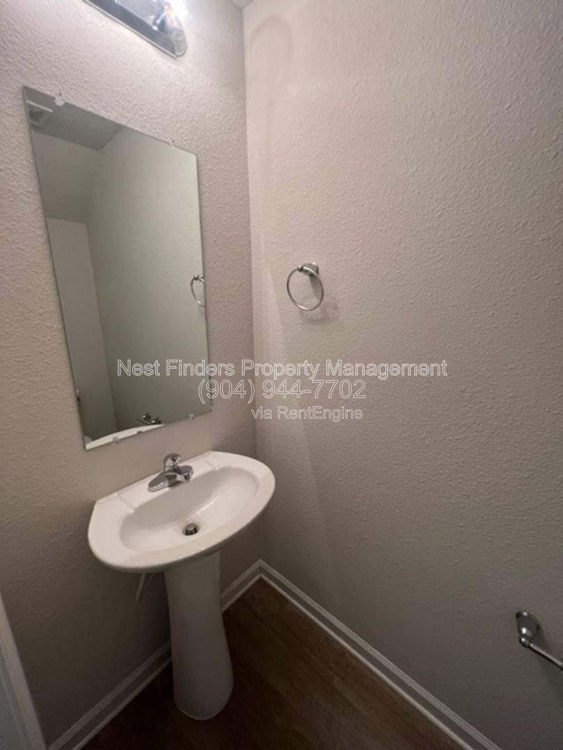 Nice 3 bedroom, 2 bathroom home for rent in the Riverside/ Murray Hill area. property image