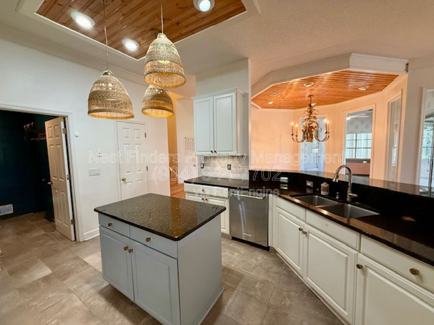 Spacious POOL home with golf course views for rent!! property image