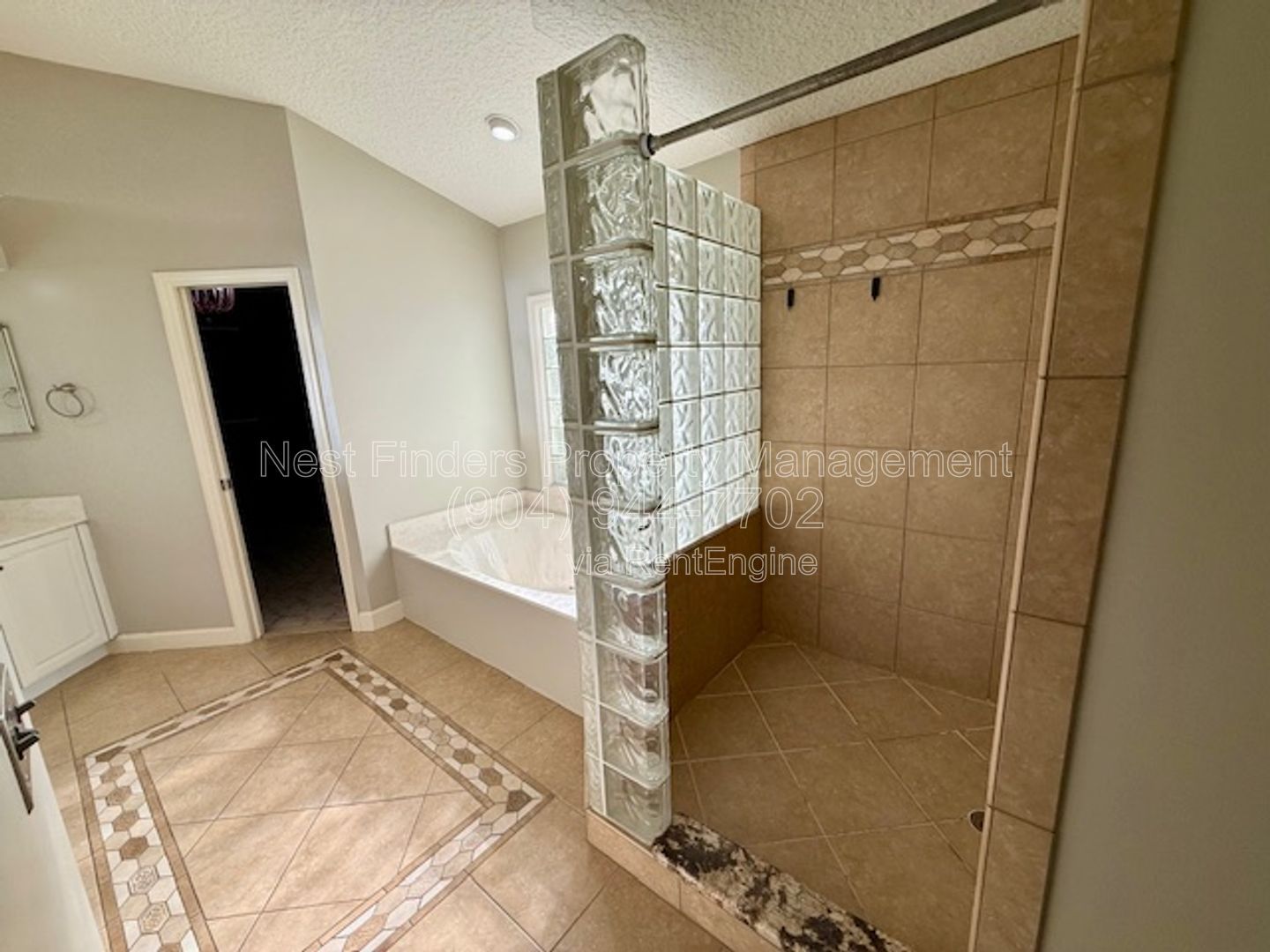 Spacious POOL home with golf course views for rent!! property image