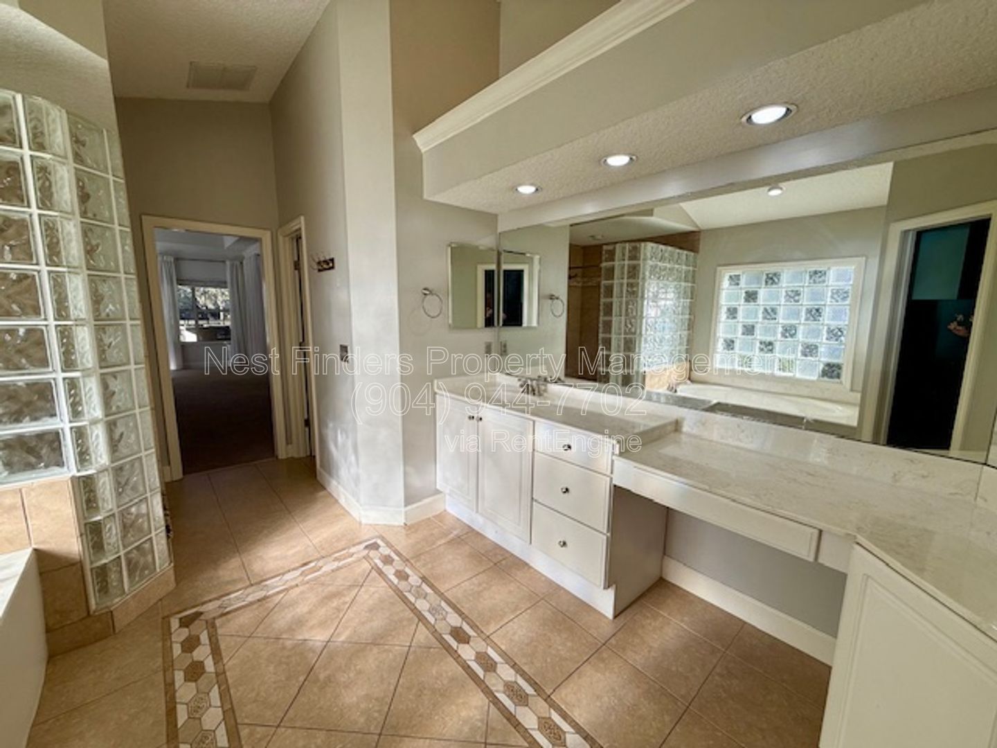 Spacious POOL home with golf course views for rent!! property image