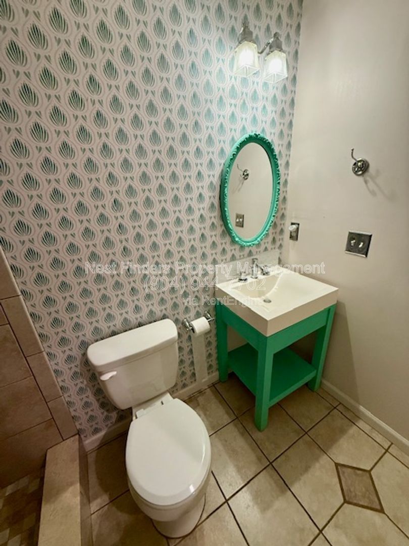 Spacious POOL home with golf course views for rent!! property image