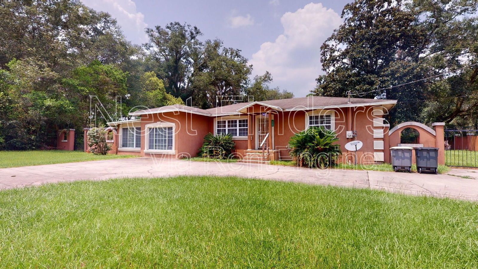 Well-Maintained 4-Bed, 2.5-Bath Home with Bonus Space in Southside property image