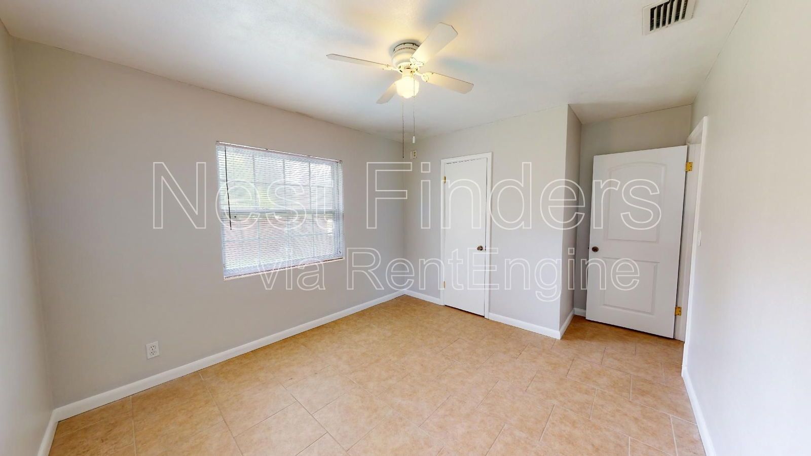 Well-Maintained 4-Bed, 2.5-Bath Home with Bonus Space in Southside property image