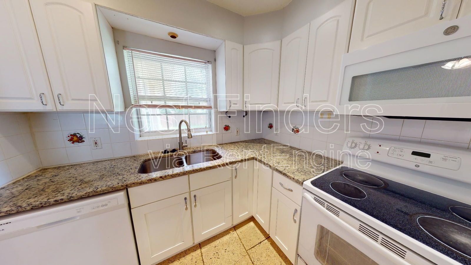 Well-Maintained 4-Bed, 2.5-Bath Home with Bonus Space in Southside property image