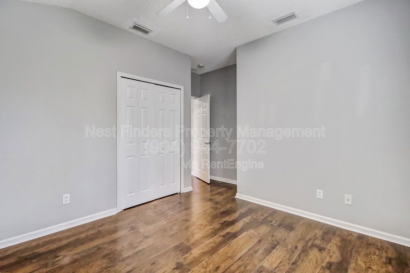 Nice three-bedroom, two-bath home for rent in the desirable Pine Crossing community property image