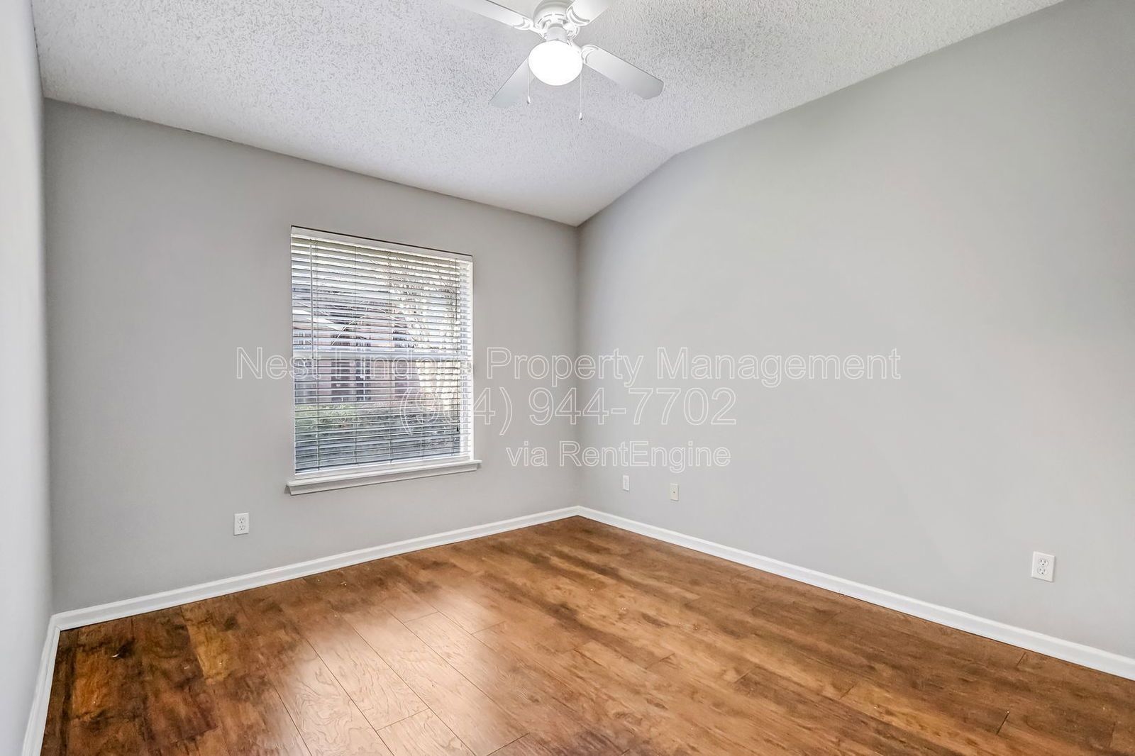 Nice three-bedroom, two-bath home for rent in the desirable Pine Crossing community property image