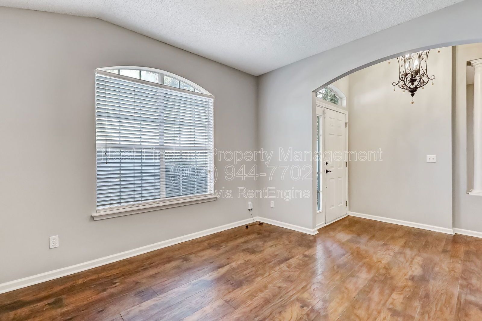 Nice three-bedroom, two-bath home for rent in the desirable Pine Crossing community property image