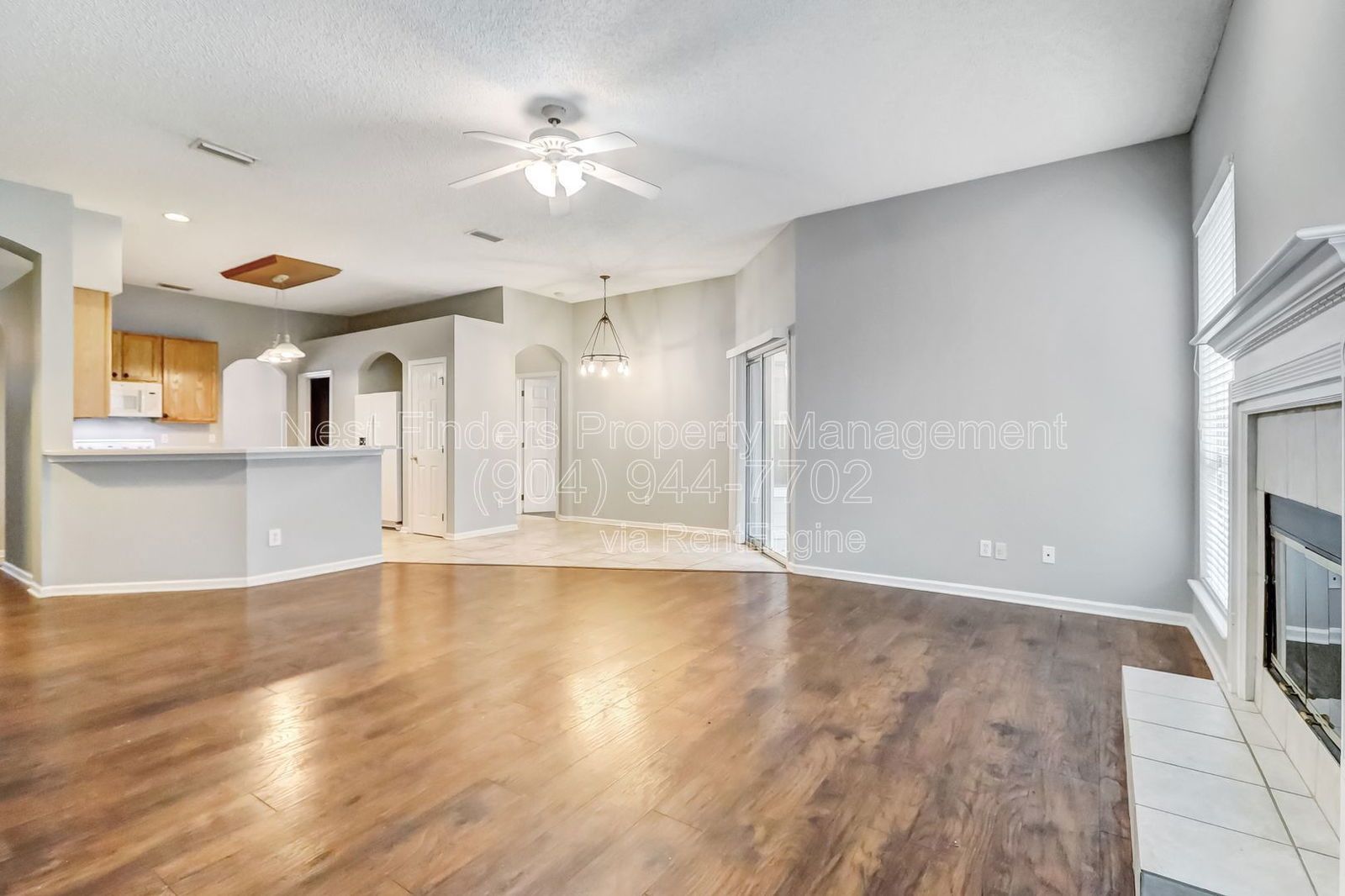 Nice three-bedroom, two-bath home for rent in the desirable Pine Crossing community property image