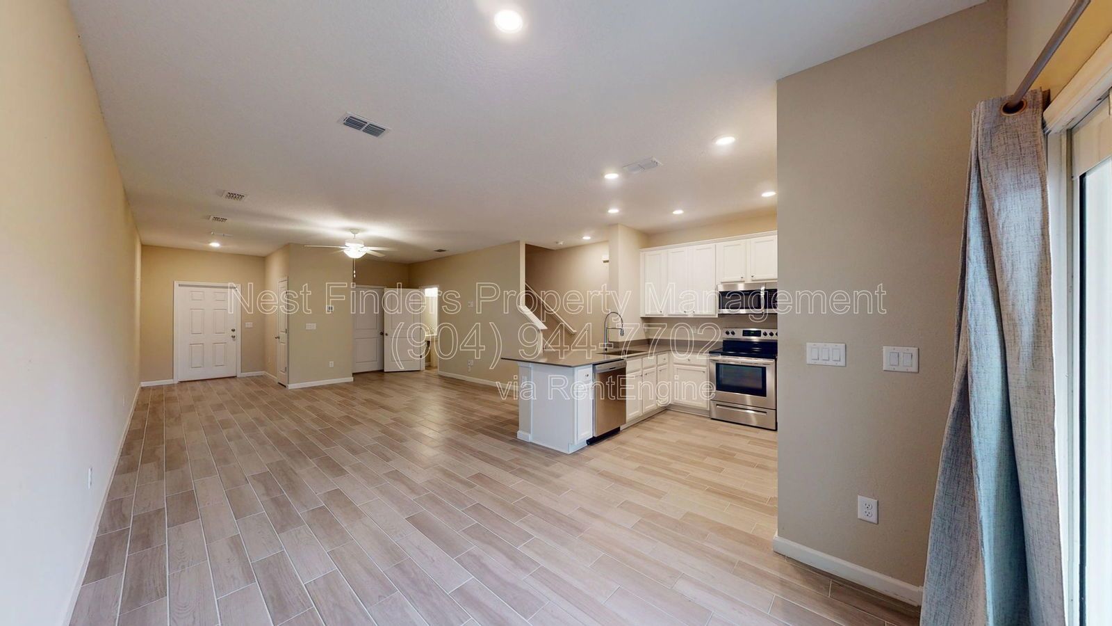 Beautiful 3-bedroom, 2.5-bathroom townhome available for rent in the desirable Atlantic Beach Preserve! property image