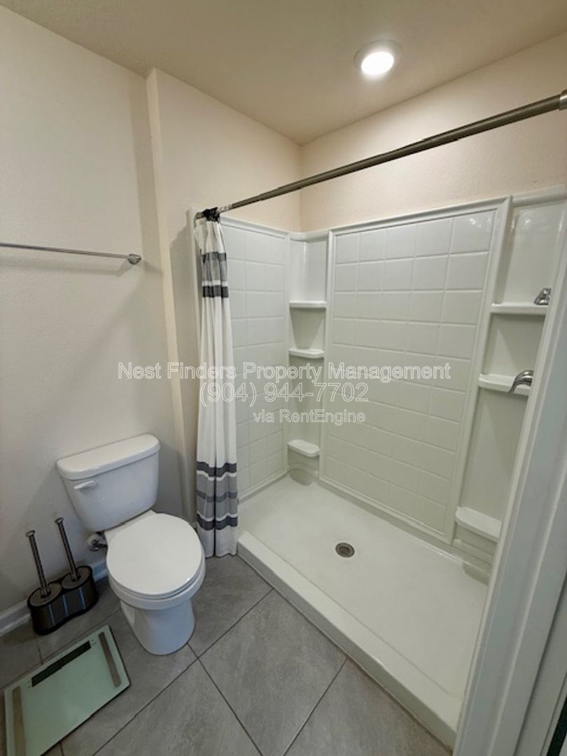 Charming three-bedroom, 2.5-bathroom end-unit townhome for rent in the desirable Rivergate community property image