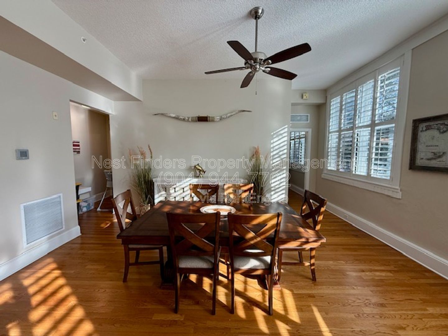 Charming 2 bedroom condo for rent in John Gorrie Condos! property image