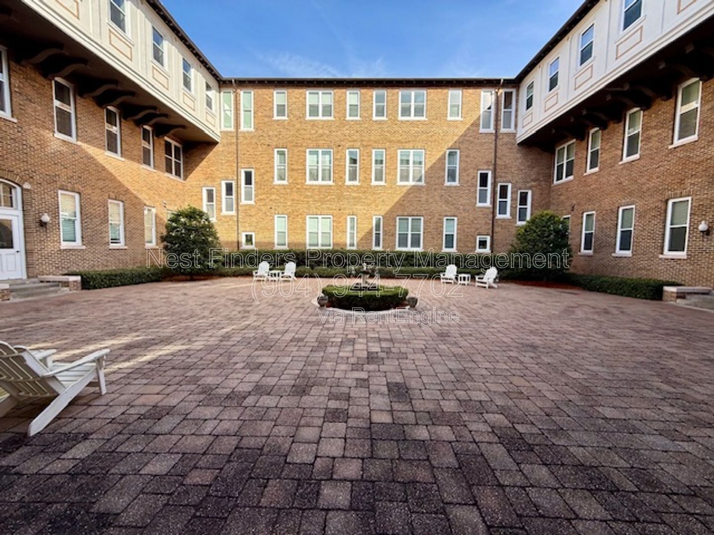 Charming 2 bedroom condo for rent in John Gorrie Condos! property image