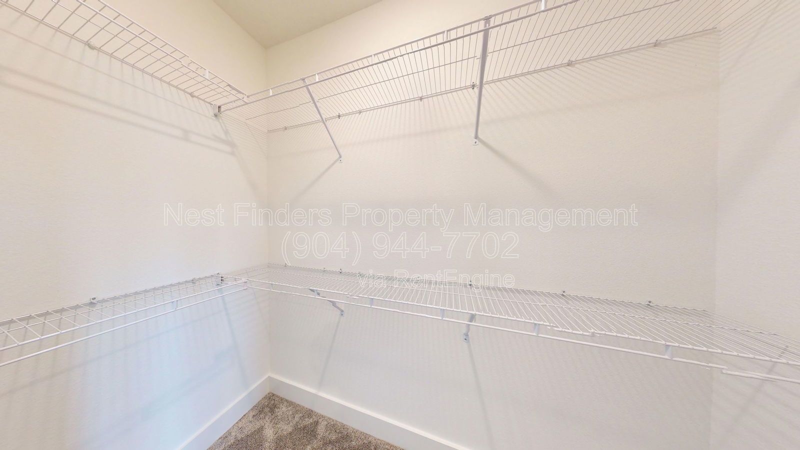 Stunning 2 bedroom townhome in eTown for rent! property image