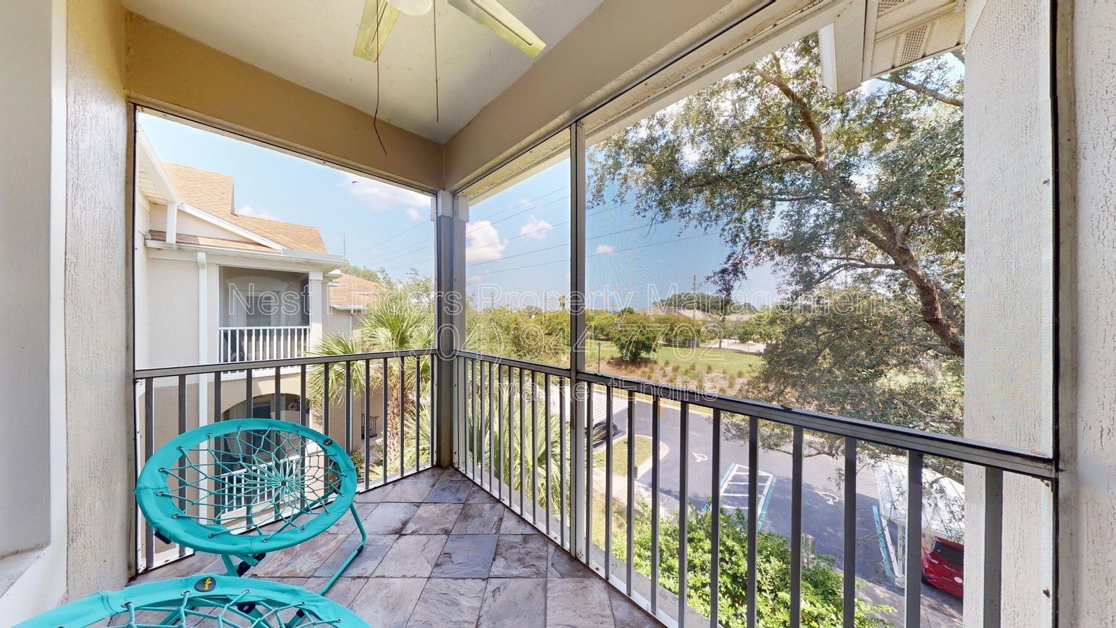 Lovely 3-bedroom, 2-bathroom condo available for rent in Overlook. property image