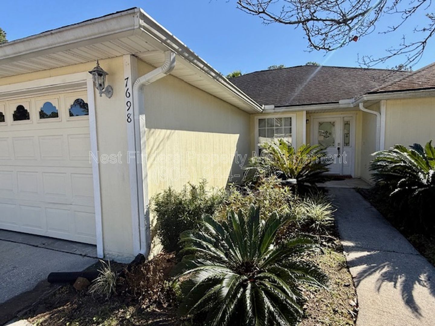 Modern Southside Gem: 3BR + Den with Stunning Lake Views & Quartz Kitchen property image