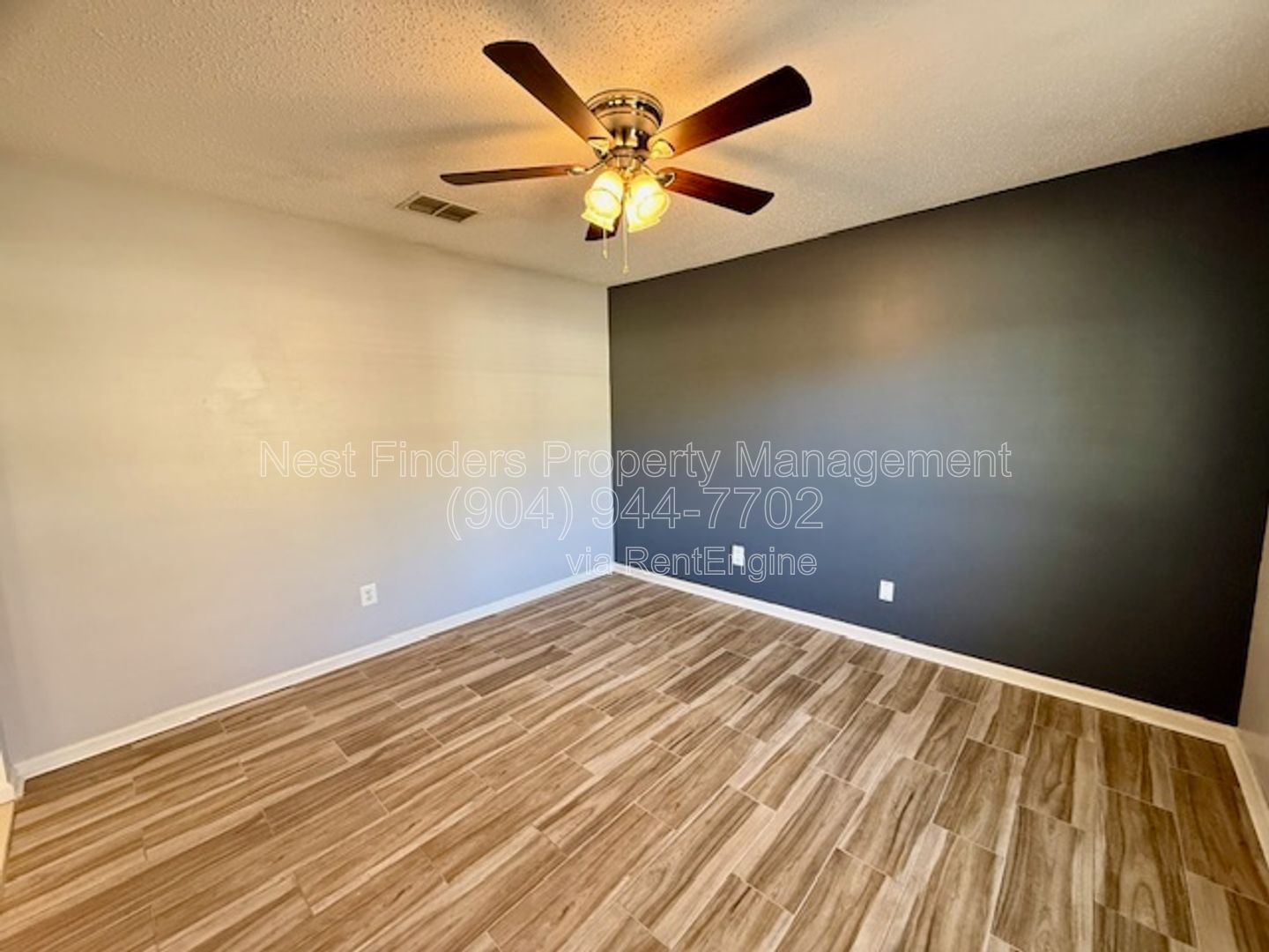 Modern Southside Gem: 3BR + Den with Stunning Lake Views & Quartz Kitchen property image