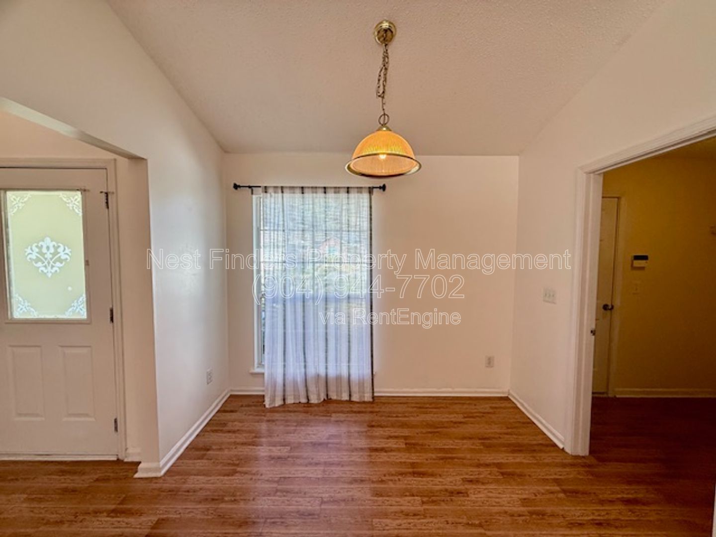 Modern Southside Gem: 3BR + Den with Stunning Lake Views & Quartz Kitchen property image