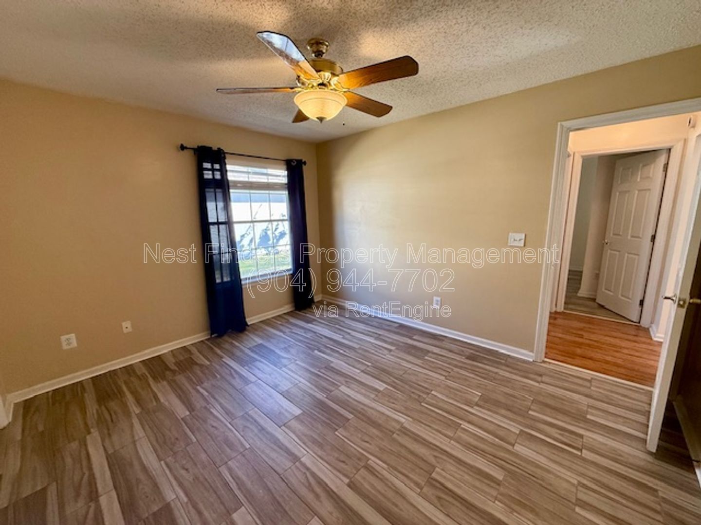 Modern Southside Gem: 3BR + Den with Stunning Lake Views & Quartz Kitchen property image