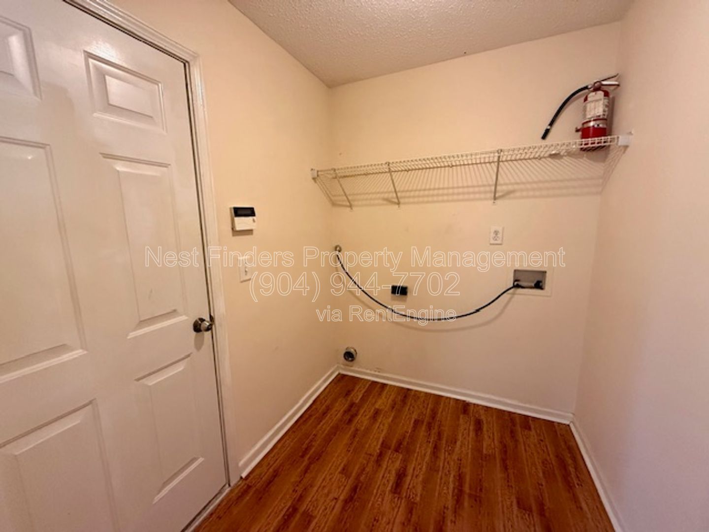 Modern Southside Gem: 3BR + Den with Stunning Lake Views & Quartz Kitchen property image