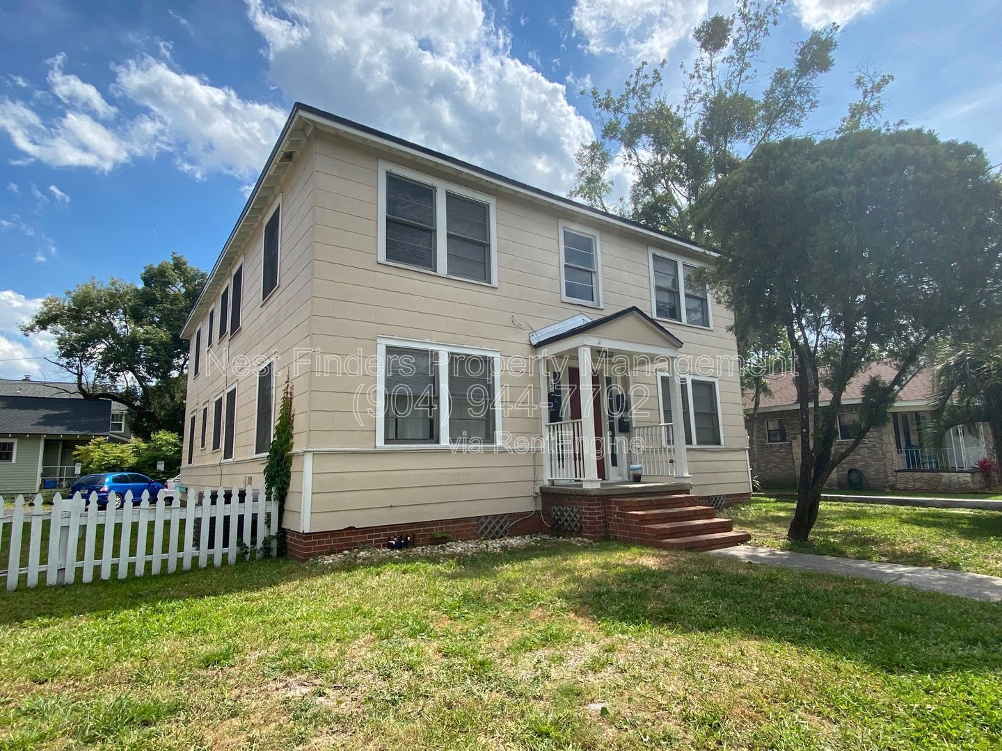 Beautiful 1 bedroom duplex in the historic area of Riverside! property image