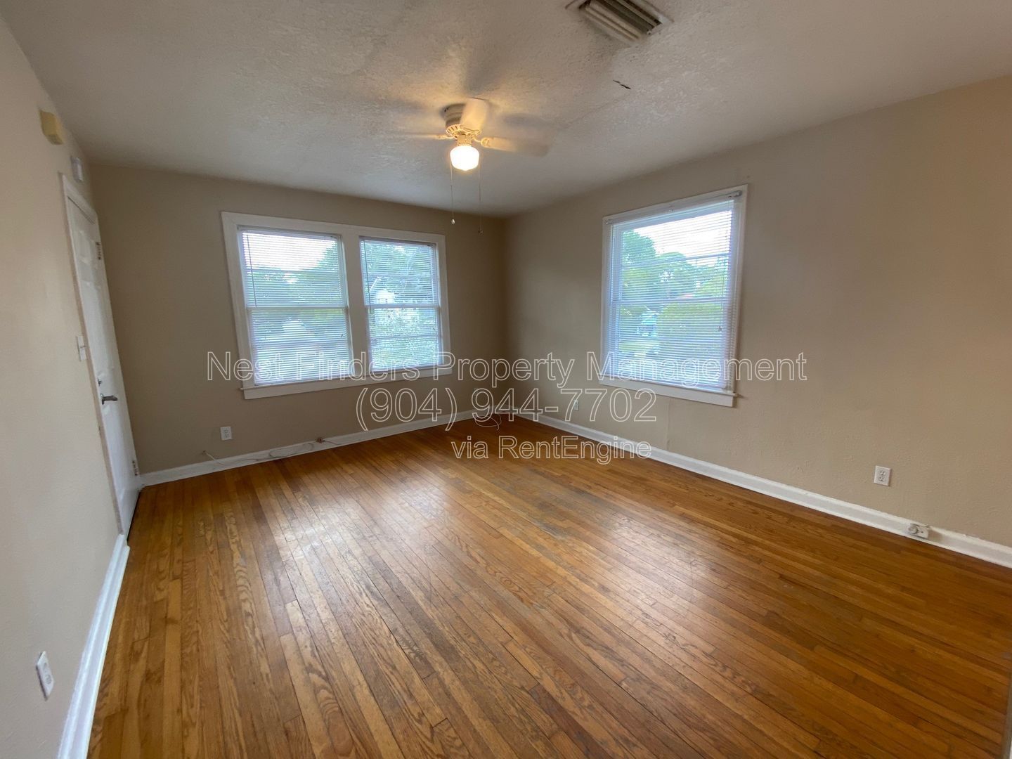 Beautiful 1 bedroom duplex in the historic area of Riverside! property image