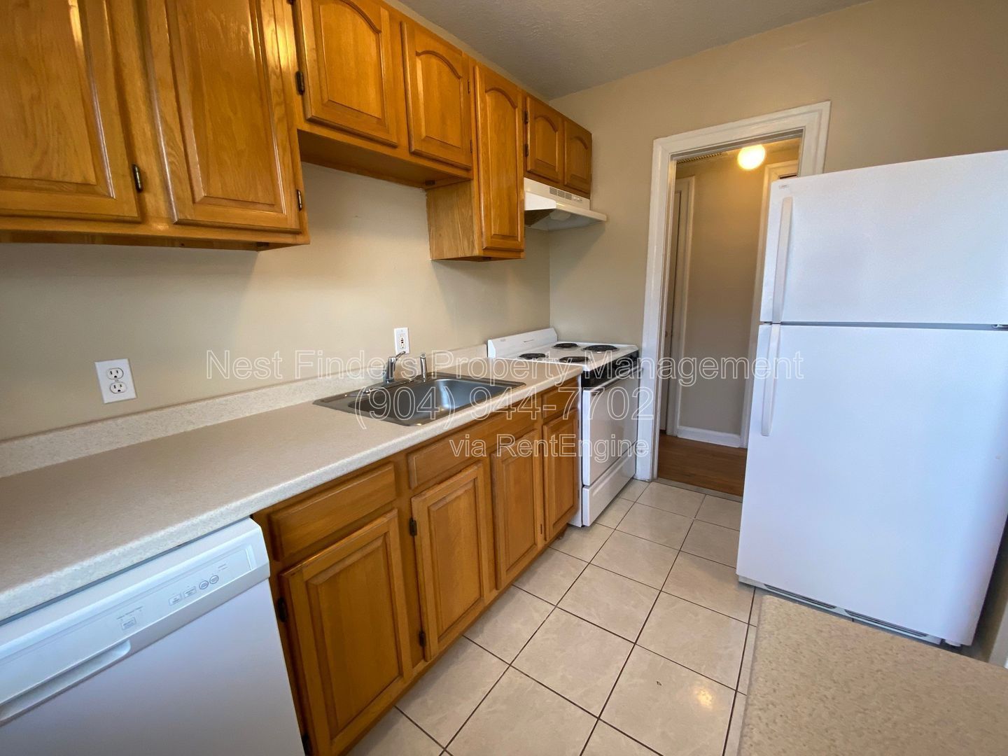 Beautiful 1 bedroom duplex in the historic area of Riverside! property image